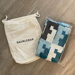 NWT BaubleBar On Repeat “F” Throw Blanket